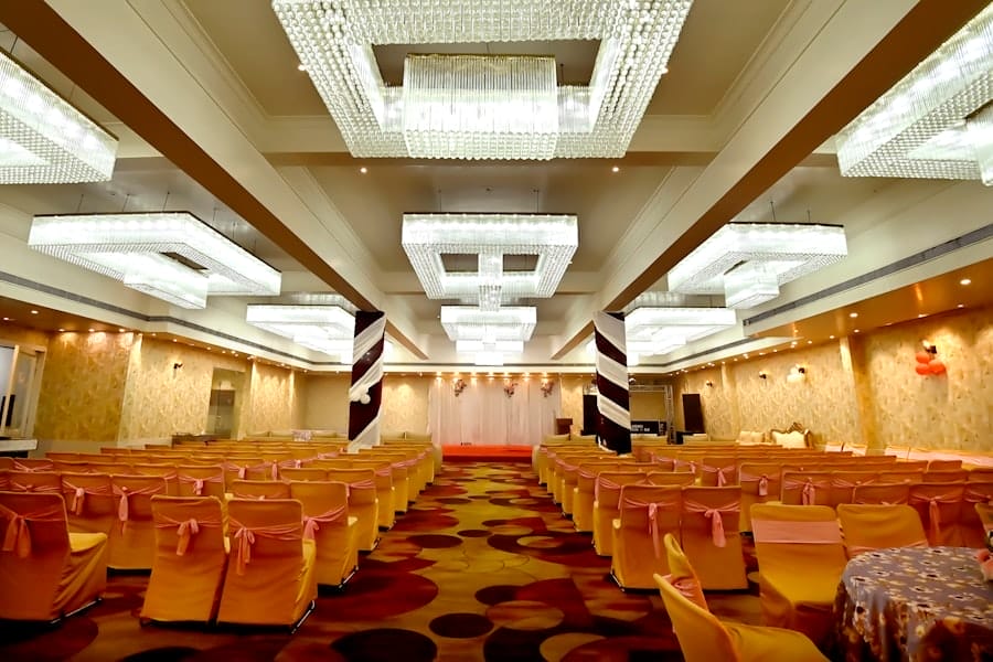 Photo Keynote speaker booking