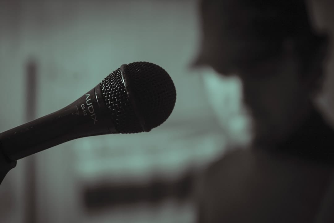 Photo Motivational speaker booking